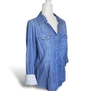 WHITE HOUSE BLACK MARKET Chambray Denim Button Down Shirt Medium Wash Sz 10